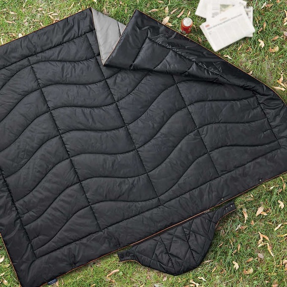 Weatherproof Vintage Outdoor Blanket - Picture 1 of 6